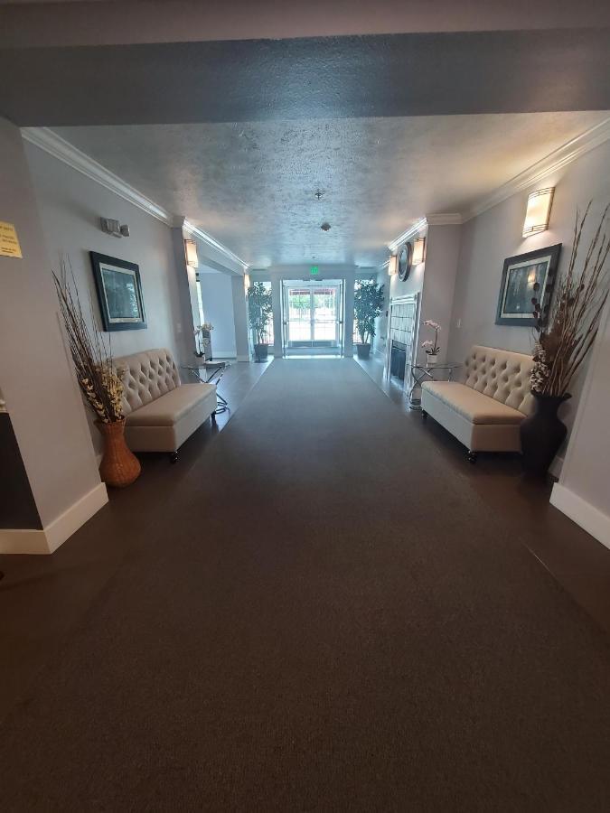 Sequoia Inn Hanford Esterno foto