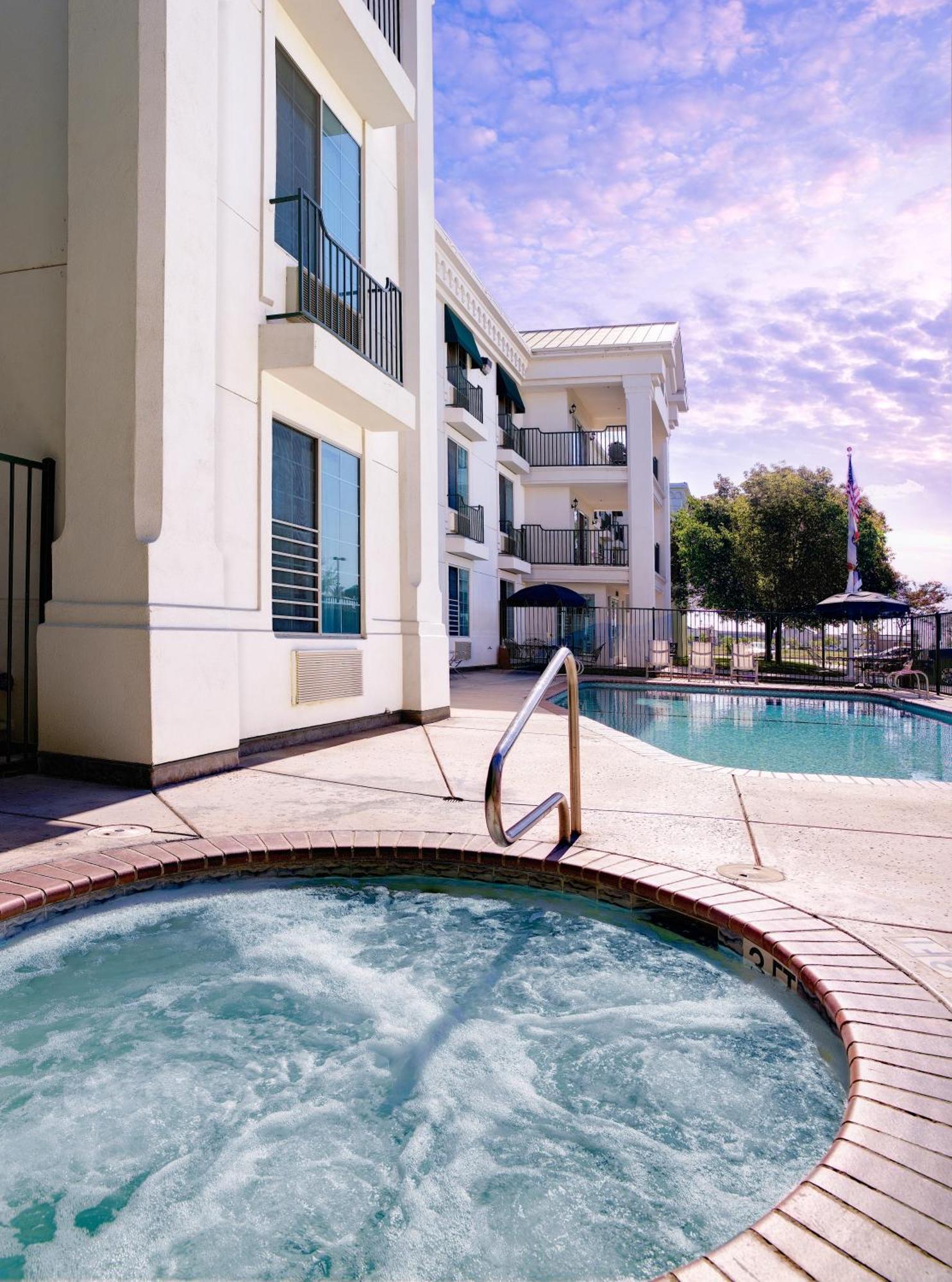 Sequoia Inn Hanford Esterno foto